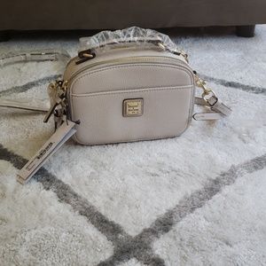 Dooney and Bourke Amber crossbody bag